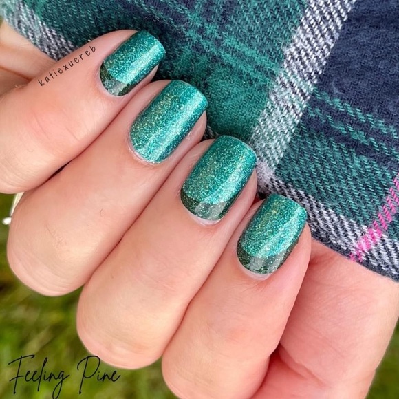 Color Street Feeling Pine - Picture 3 of 5